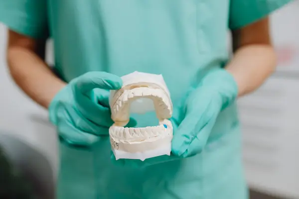 Preguntas frecuentes sobre rechinar los dientes al dormir